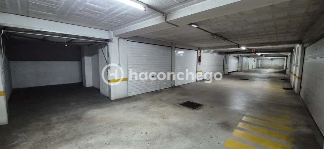 Garagem para Arrendamento em Arcozelo Foto 15