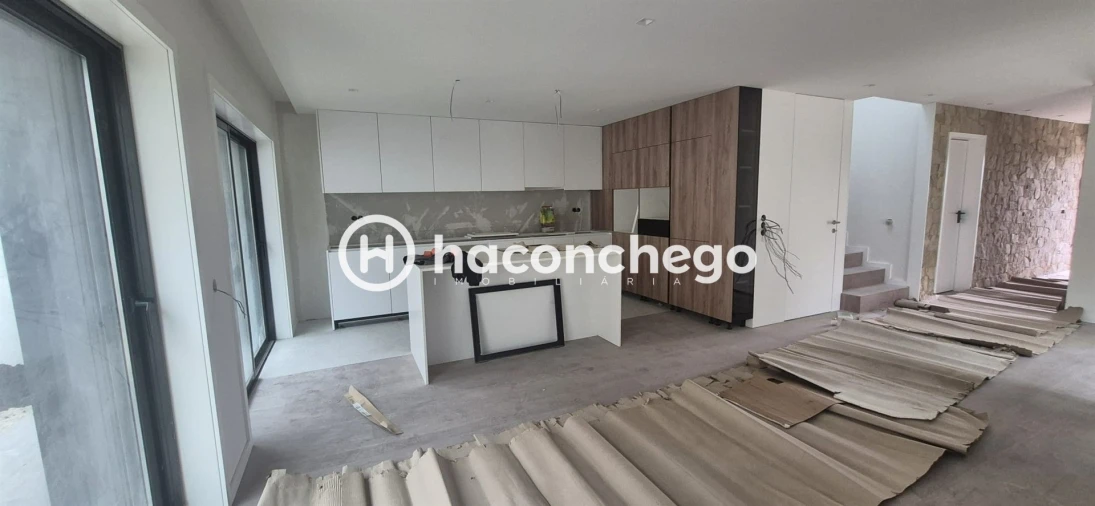 Moradia T3 para Venda em Brufe Foto 11