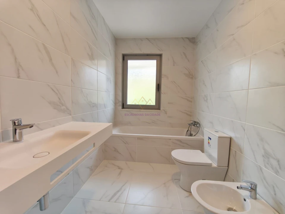 Apartamento T1 para Venda em Camarate, Unhos e Apelação Foto 12