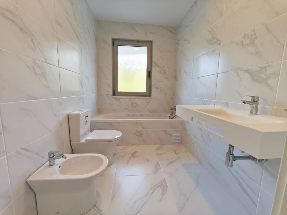 Apartamento T2 para Venda em Camarate, Unhos e Apelação Foto 20