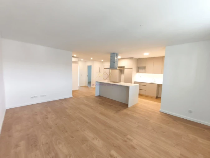 Apartamento T2 para Venda em Camarate, Unhos e Apelação