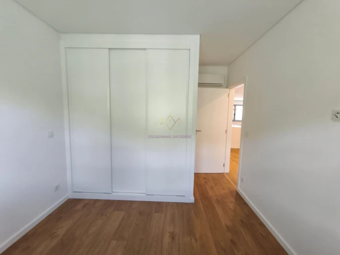 Apartamento T2 para Venda em Camarate, Unhos e Apelação Foto 22