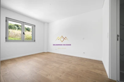 Apartamento T2 para Venda em Camarate, Unhos e Apelação