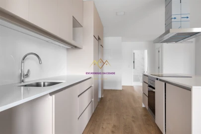 Apartamento T2 para Venda em Camarate, Unhos e Apelação