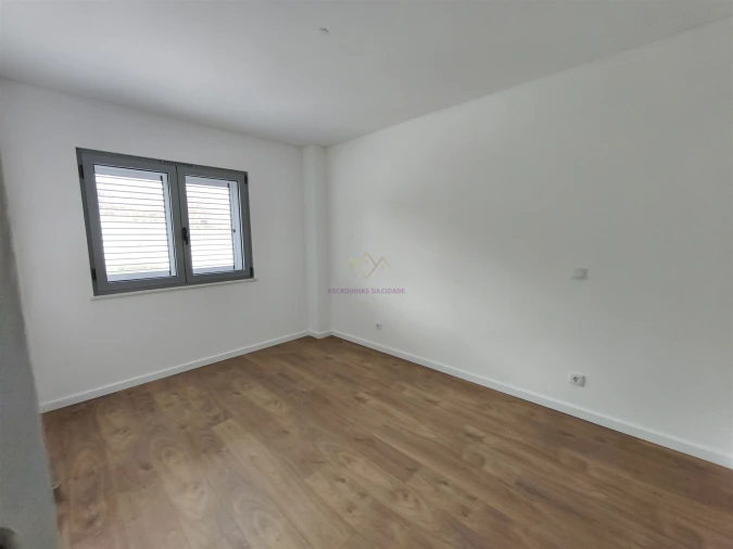 Apartamento T2 para Venda em Camarate, Unhos e Apelação Foto 24