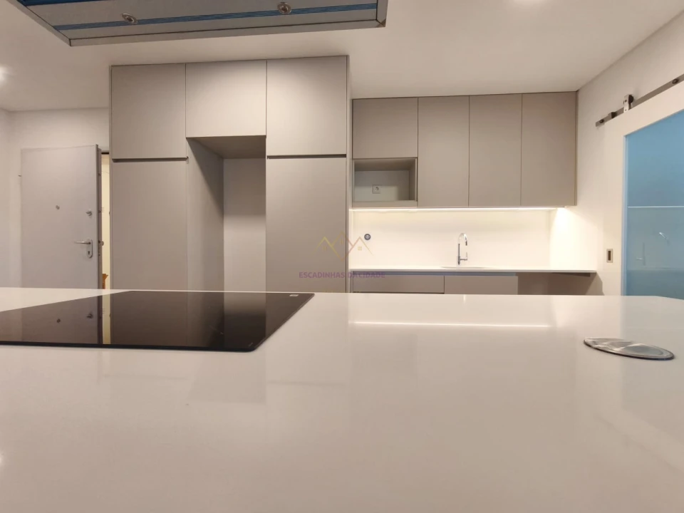 Apartamento T2 para Venda em Camarate, Unhos e Apelação Foto 9