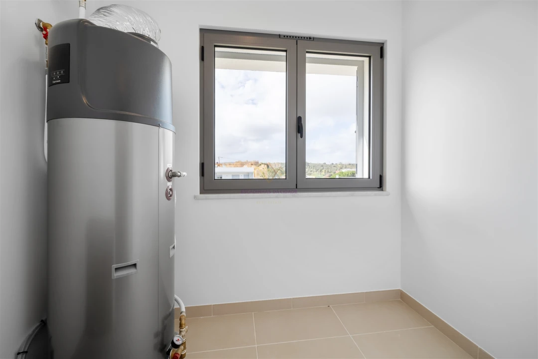 Apartamento T2 para Venda em Camarate, Unhos e Apelação Foto 14