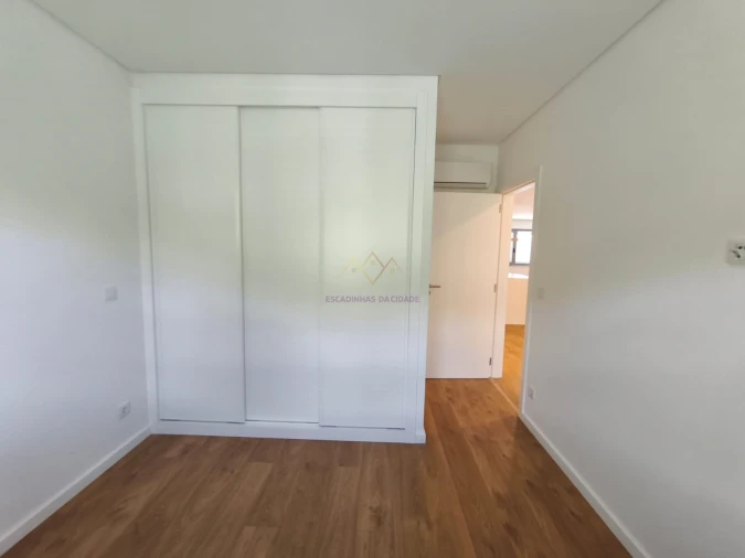 Apartamento T2 para Venda em Camarate, Unhos e Apelação Foto 31