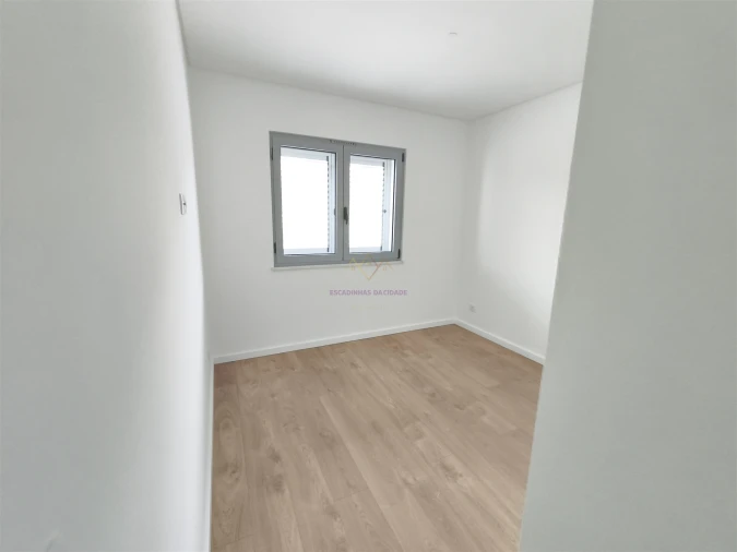 Apartamento T2 para Venda em Camarate, Unhos e Apelação Foto 29