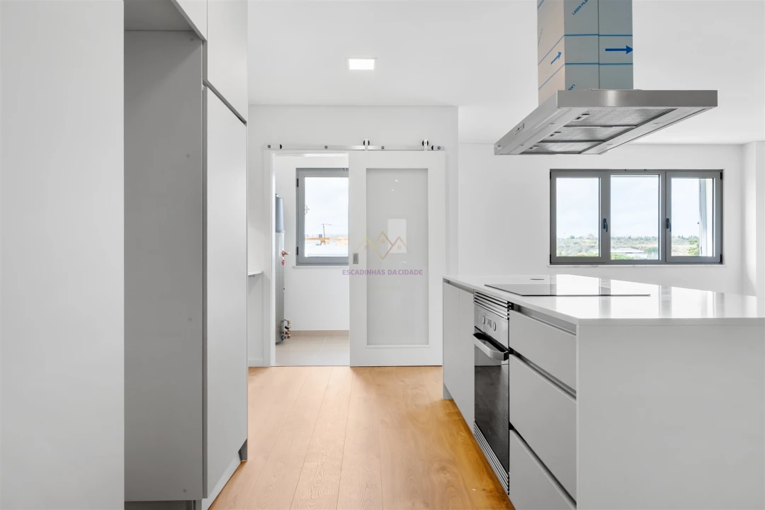 Apartamento T2 para Venda em Camarate, Unhos e Apelação Foto 10