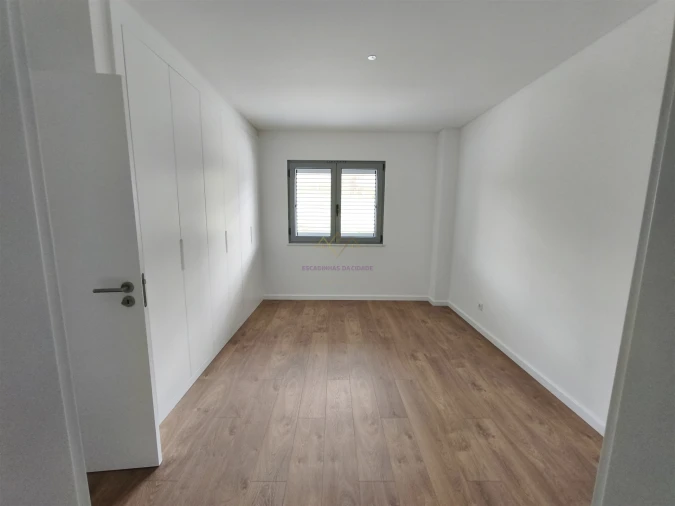 Apartamento T2 para Venda em Camarate, Unhos e Apelação Foto 18