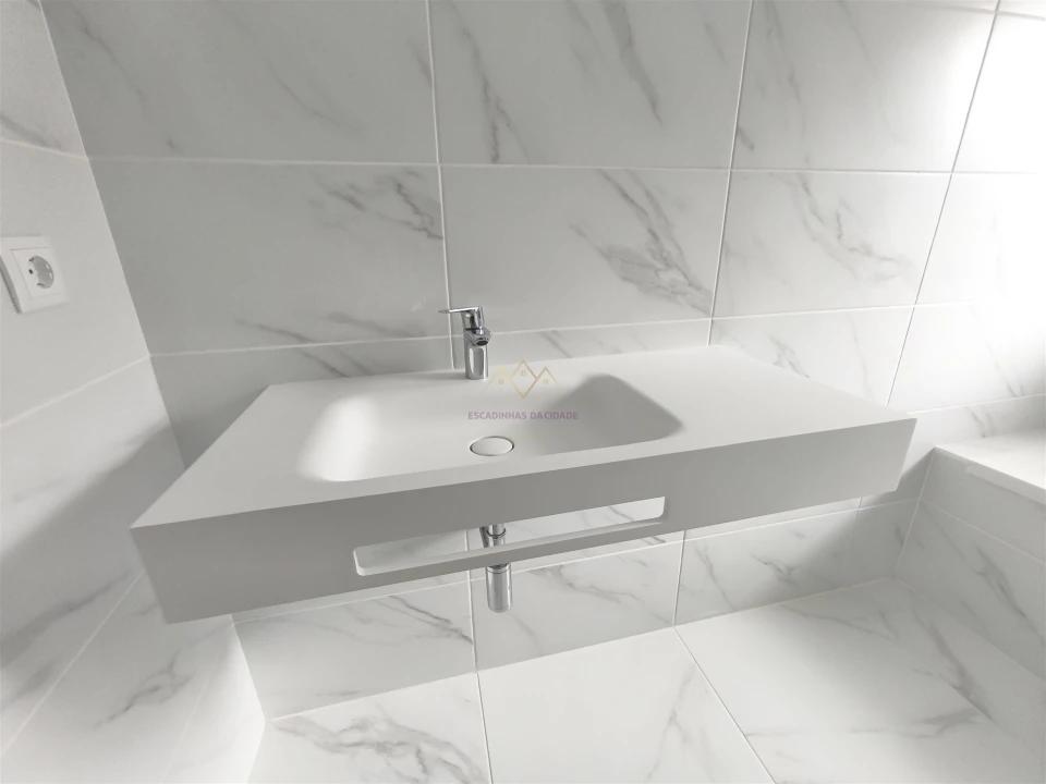 Apartamento T2 para Venda em Camarate, Unhos e Apelação Foto 15