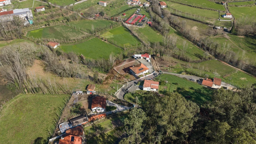 Moradia T3 para Venda em Golães Foto 34