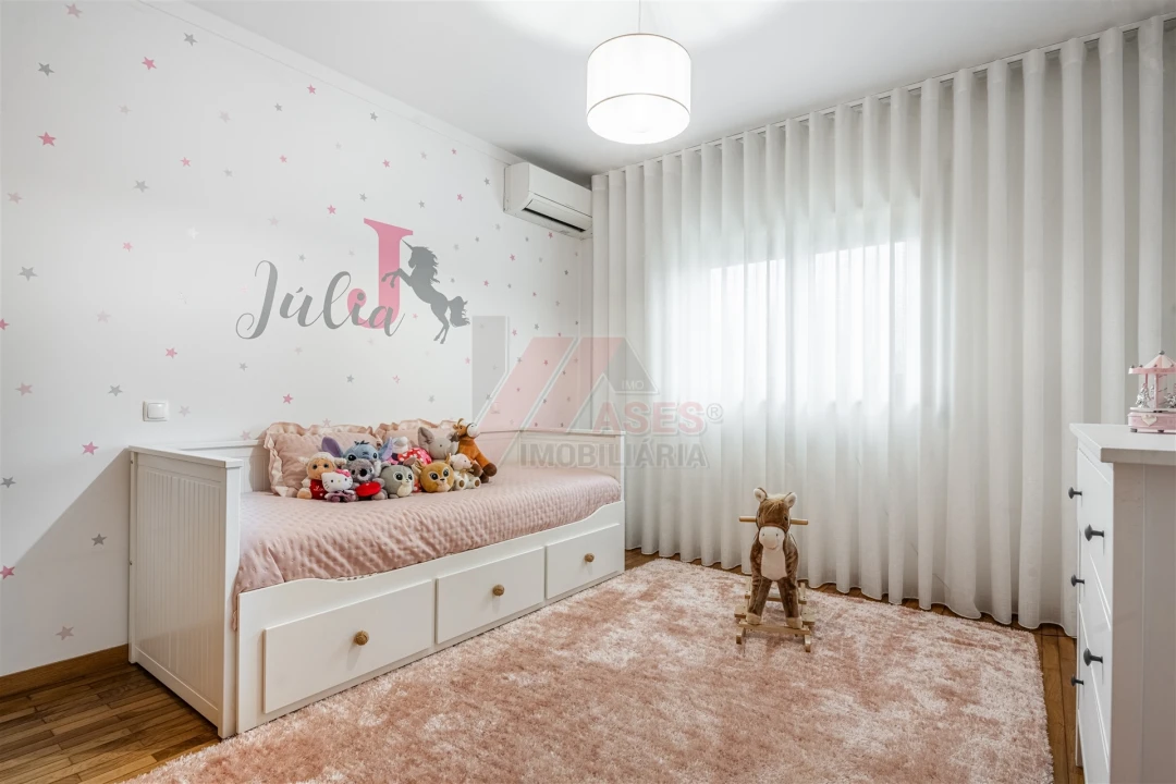 Moradia T3 para Venda em Golães Foto 17