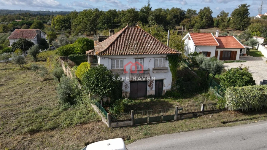 Moradia T3 para Venda em Santa Comba Foto 2