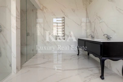 Moradia T6 para Venda em Cedofeita, Santo Ildefonso, Sé, Miragaia, São Nicolau e Vitória