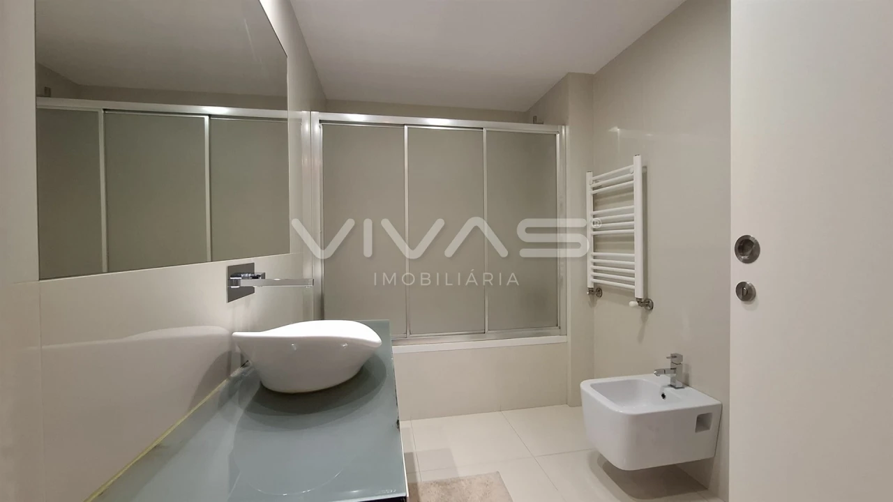 Apartamento T2 para Arrendamento em Nogueira, Fraião e Lamaçães Foto 12