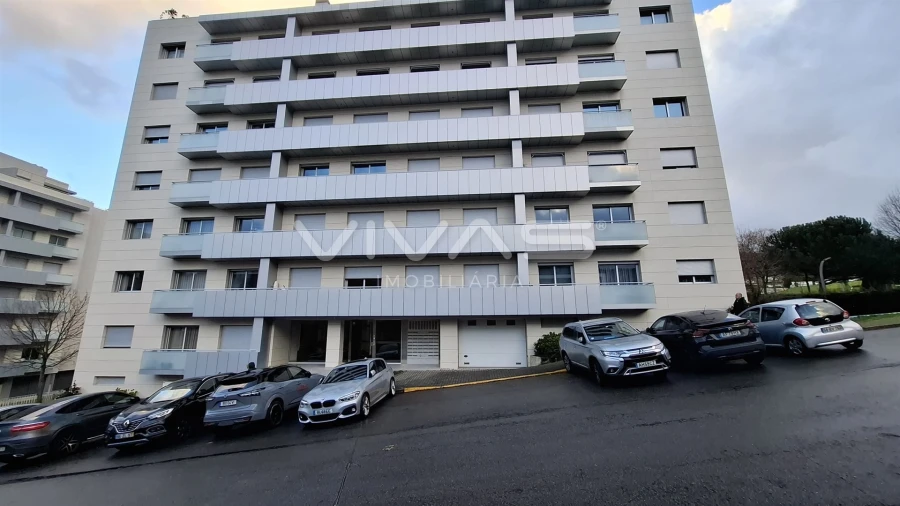 Apartamento T2 para Arrendamento em Nogueira, Fraião e Lamaçães