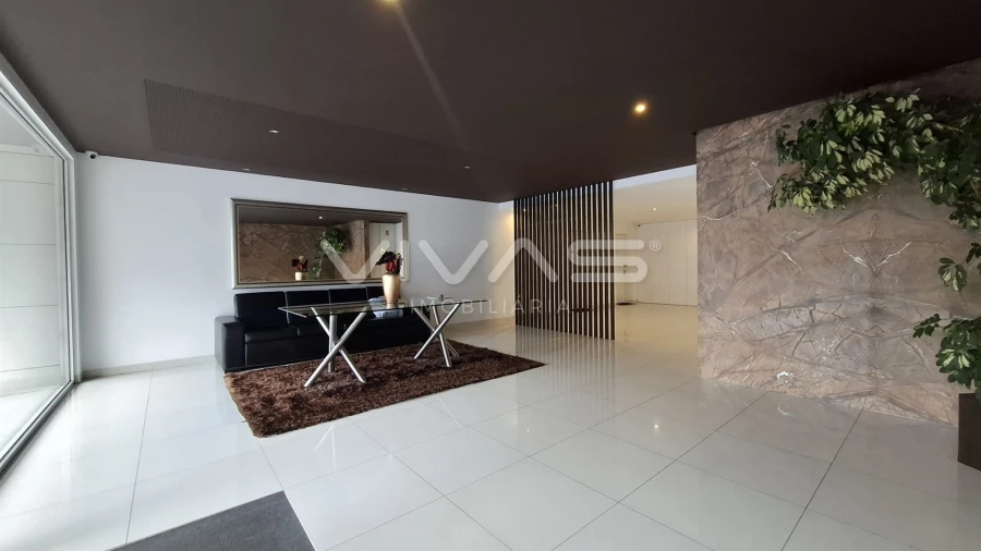 Apartamento T2 para Arrendamento em Nogueira, Fraião e Lamaçães Foto 2