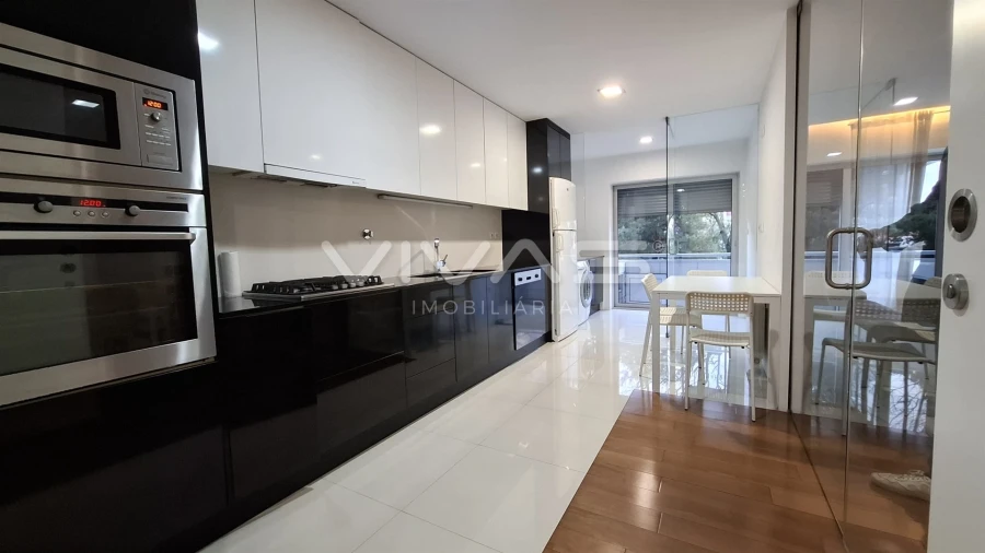 Apartamento T2 para Arrendamento em Nogueira, Fraião e Lamaçães Foto 3