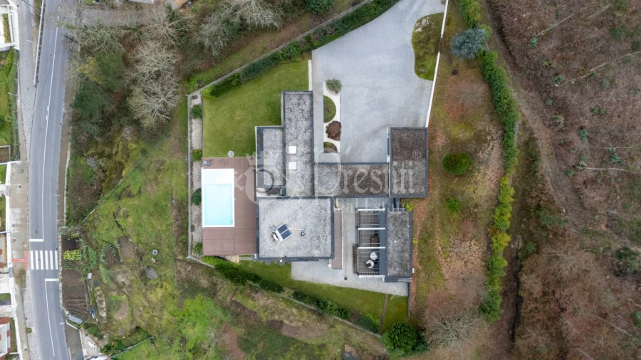 Moradia T4 para Venda em Aldão Foto 58