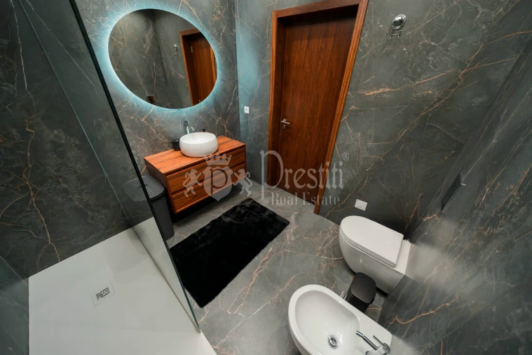 Moradia T4 para Venda em Aldão Foto 40