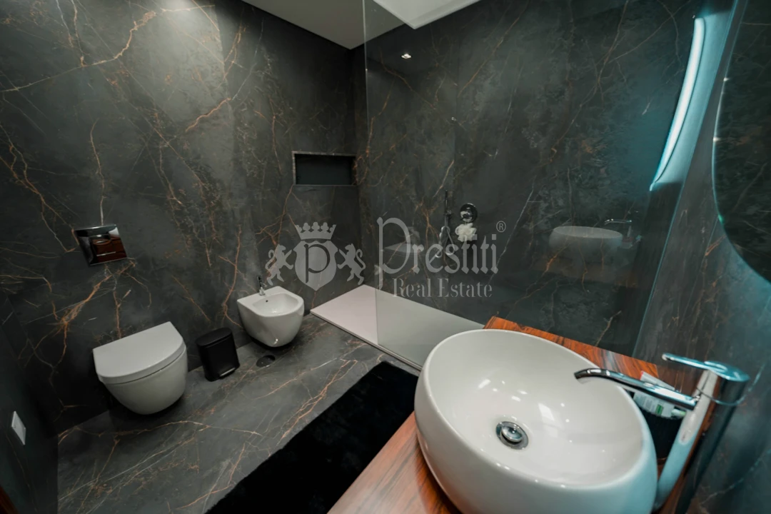 Moradia T4 para Venda em Aldão Foto 39