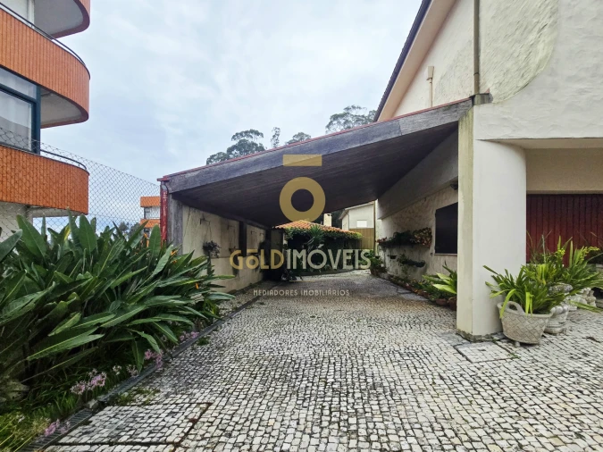 Moradia T4 para Venda em Santa Maria de Lamas Foto 28