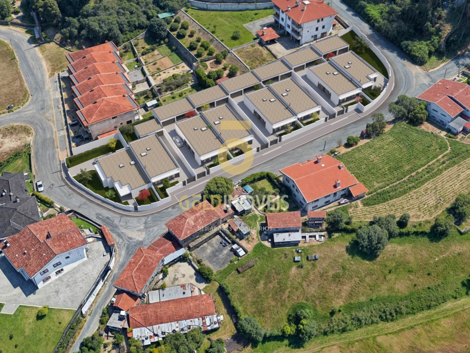 Moradia T3 para Venda em Santa Maria da Feira, Travanca, Sanfins e Espargo Foto 16