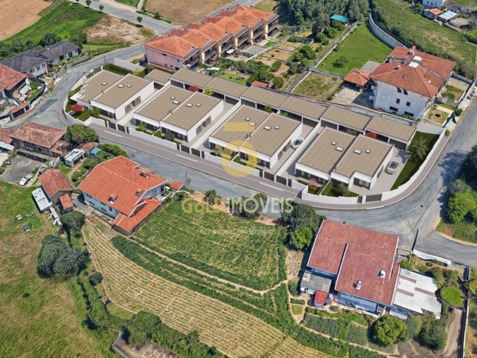 Moradia T3 para Venda em Santa Maria da Feira, Travanca, Sanfins e Espargo Foto 17