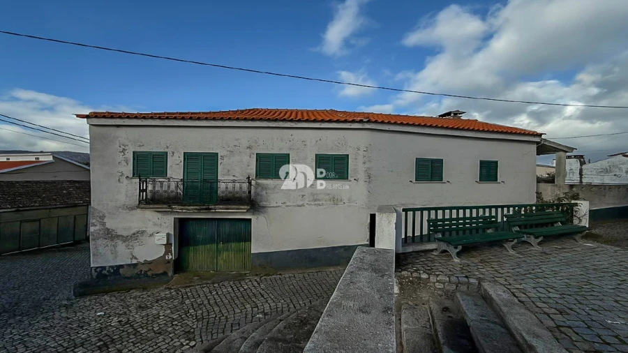 Moradia T3 para Venda em Távora e Pereiro
