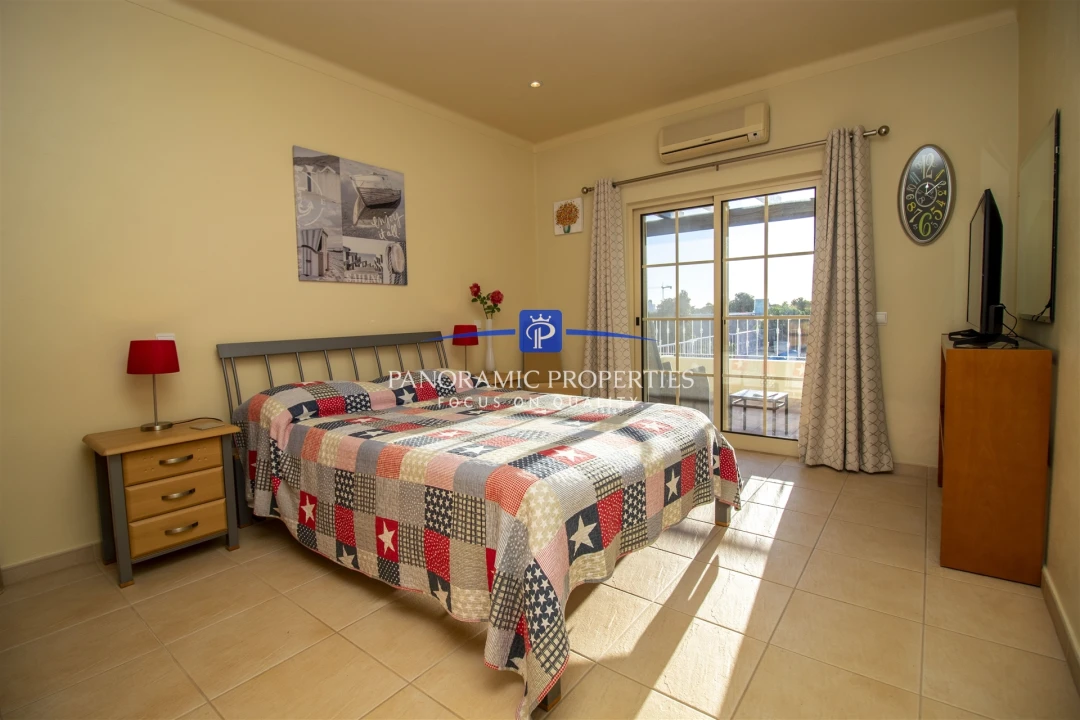 Moradia T4 para Venda em Lagoa e Carvoeiro Foto 24