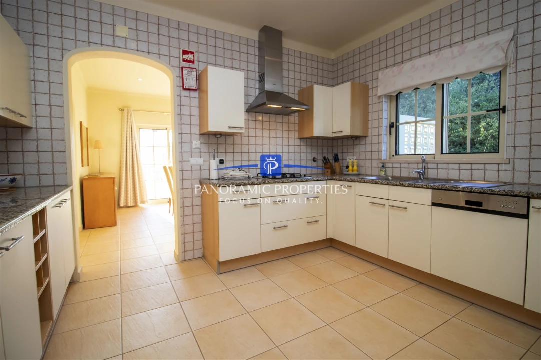 Moradia T4 para Venda em Lagoa e Carvoeiro Foto 17