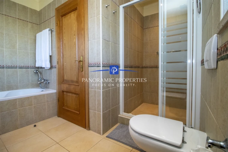 Moradia T4 para Venda em Lagoa e Carvoeiro Foto 32