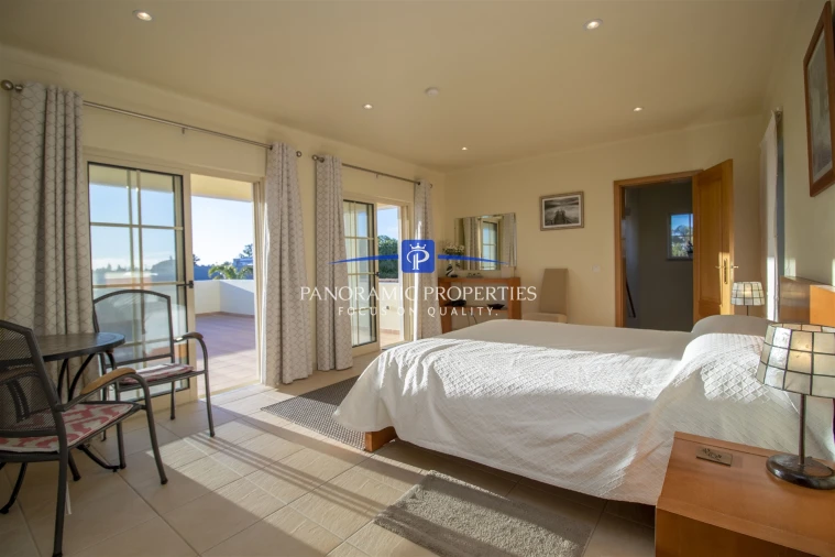 Moradia T4 para Venda em Lagoa e Carvoeiro Foto 31