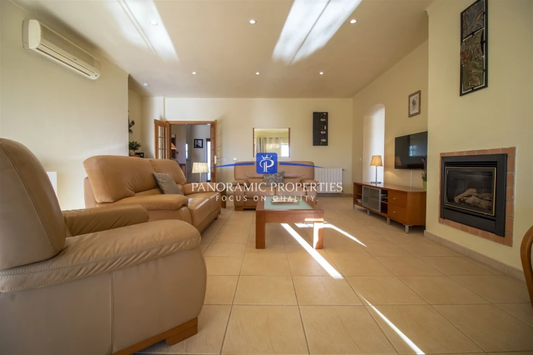 Moradia T4 para Venda em Lagoa e Carvoeiro Foto 11