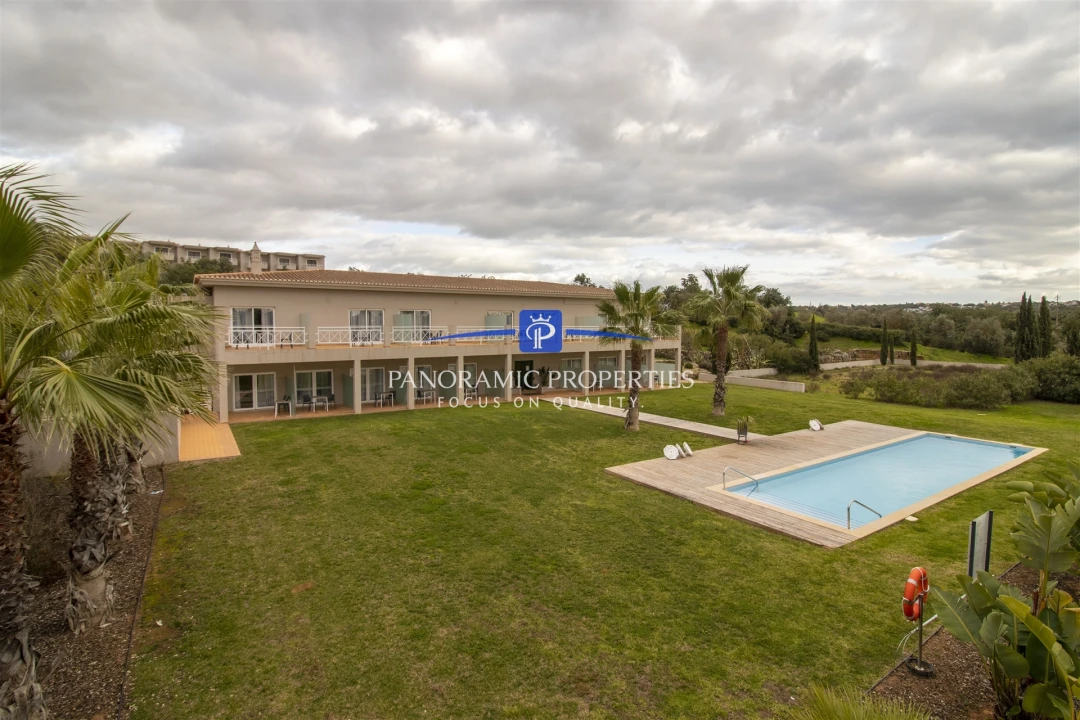 Apartamento T0 para Venda em Estômbar e Parchal Foto 15