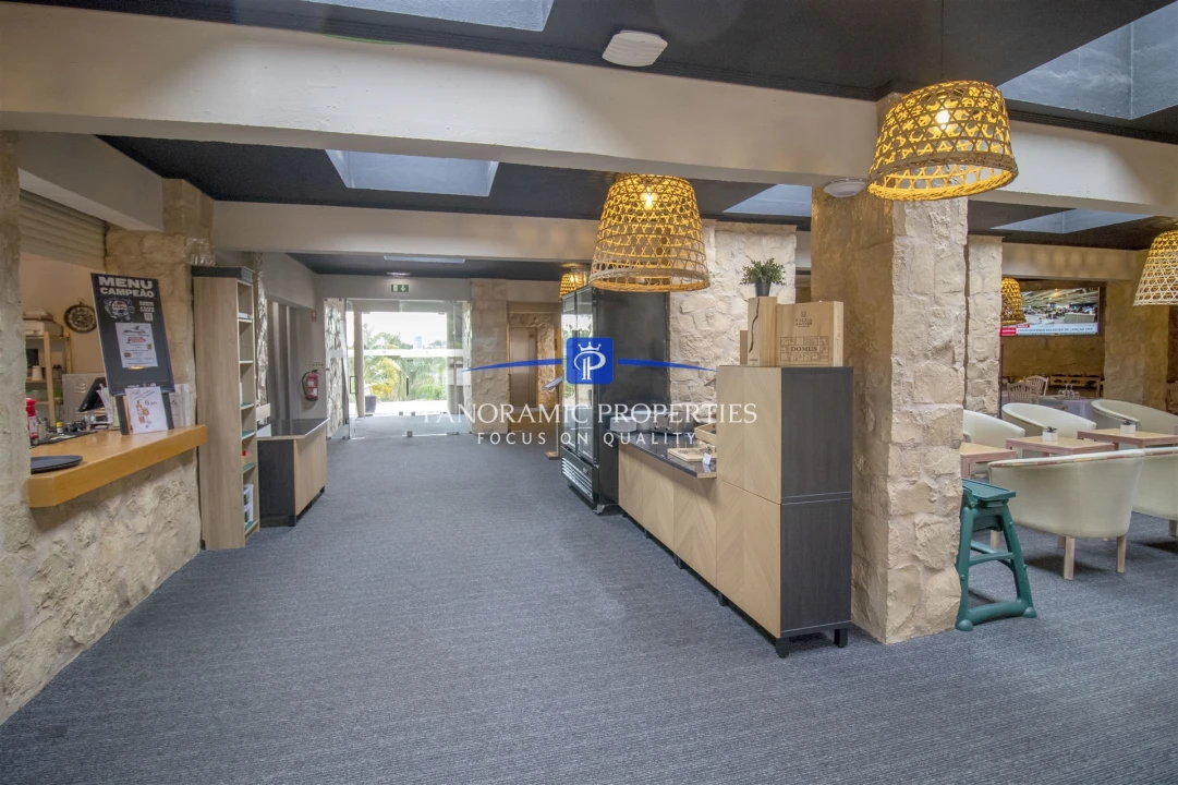 Apartamento T0 para Venda em Estômbar e Parchal Foto 24