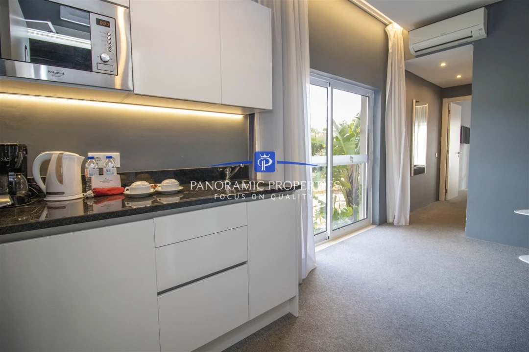 Apartamento T0 para Venda em Estômbar e Parchal Foto 5