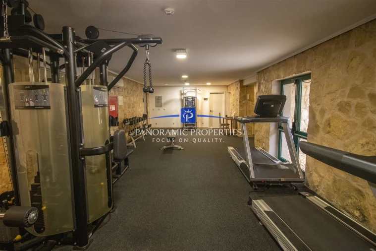 Apartamento T0 para Venda em Estômbar e Parchal Foto 19