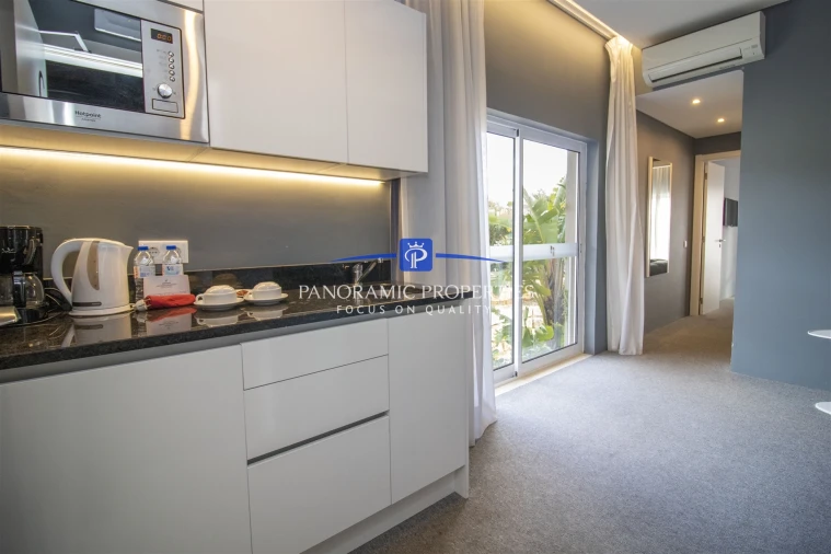 Apartamento T0 para Venda em Estômbar e Parchal Foto 5