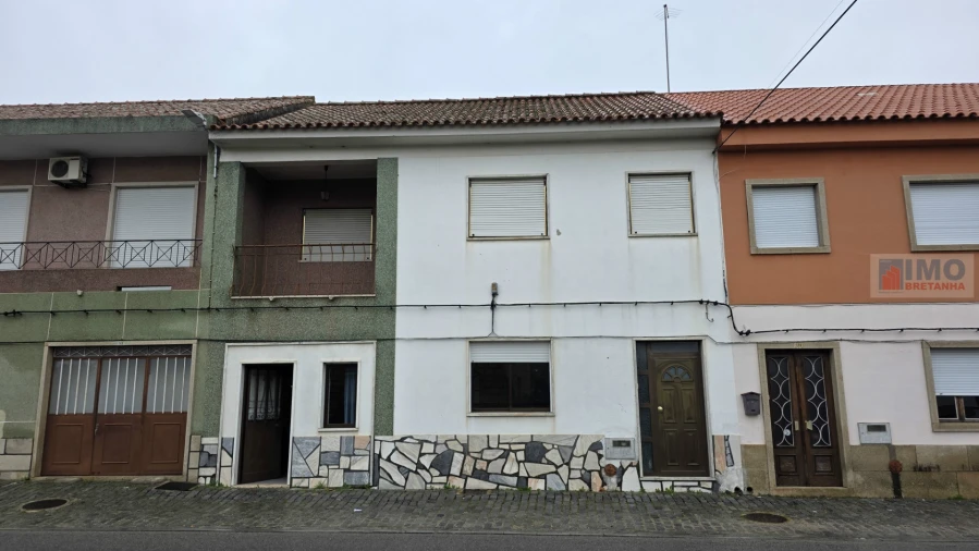 Moradia T4 para Venda em Escalos de Cima e Lousa