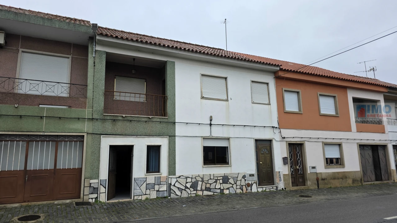 Moradia T4 para Venda em Escalos de Cima e Lousa Foto 2