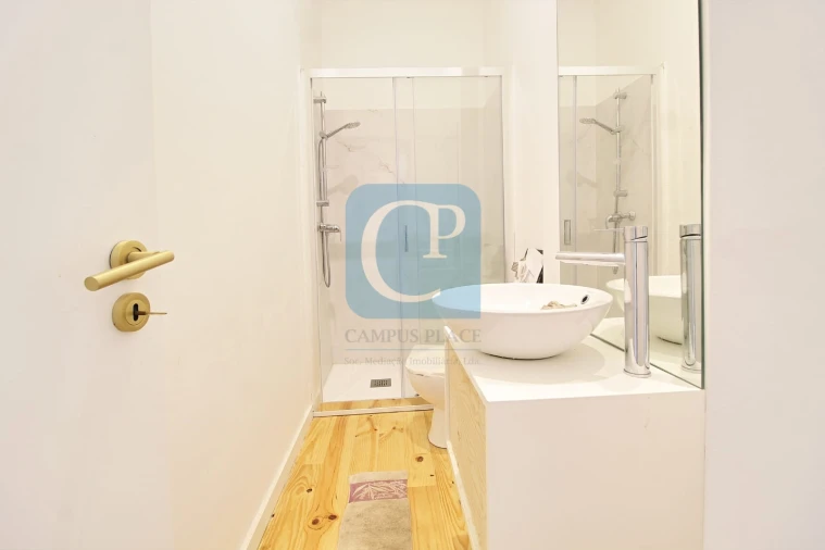 Moradia T12 para Venda em São Mamede de Infesta e Senhora da Hora Foto 14