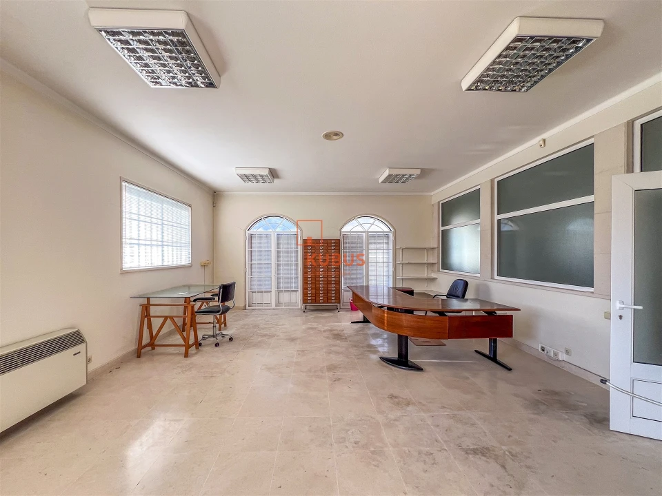 Armazém para Arrendamento em Minde Foto 6