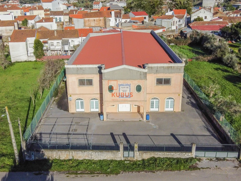 Armazém para Arrendamento em Minde Foto 22