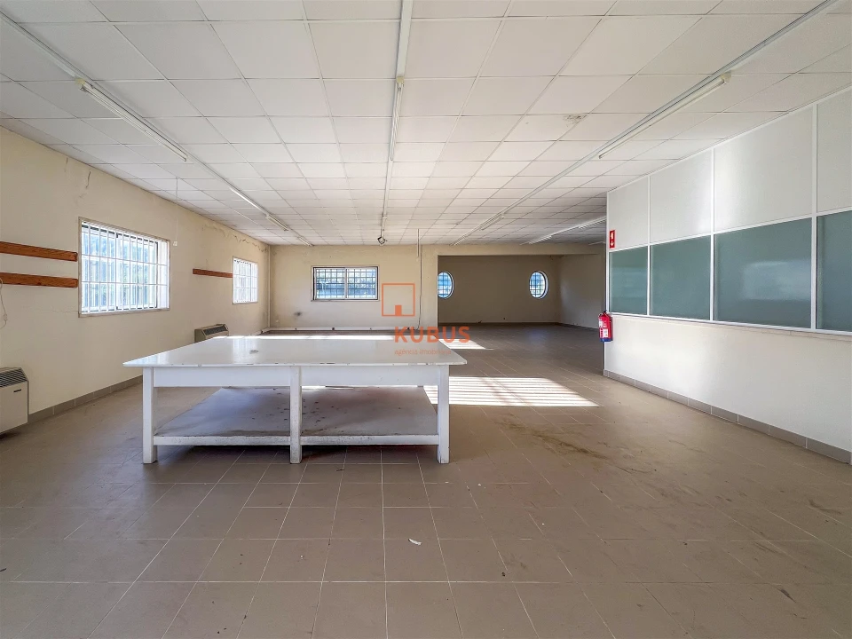 Armazém para Arrendamento em Minde Foto 19