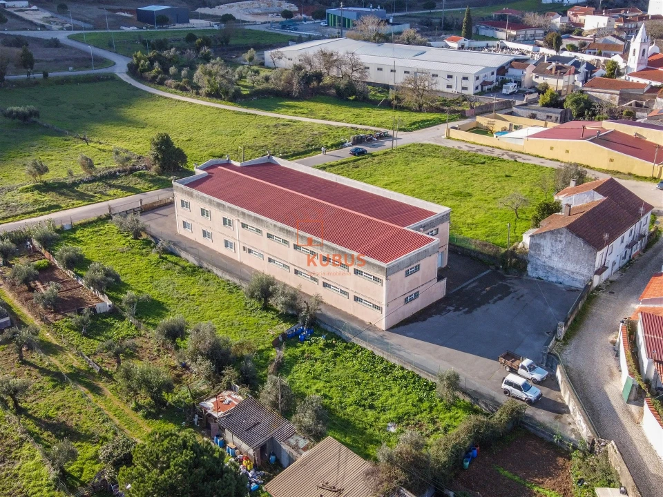 Armazém para Arrendamento em Minde Foto 23