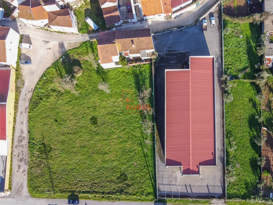 Armazém para Venda em Minde Foto 3