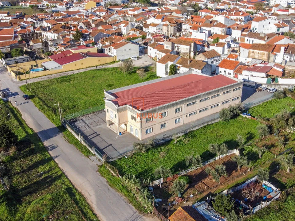 Armazém para Venda em Minde Foto 5